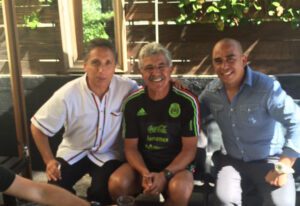 Víctor Vega Ex Jugador Profesional de Fútbol y Director Técnico
