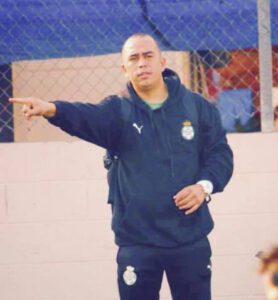 Víctor Vega Ex Jugador Profesional de Fútbol y Director Técnico